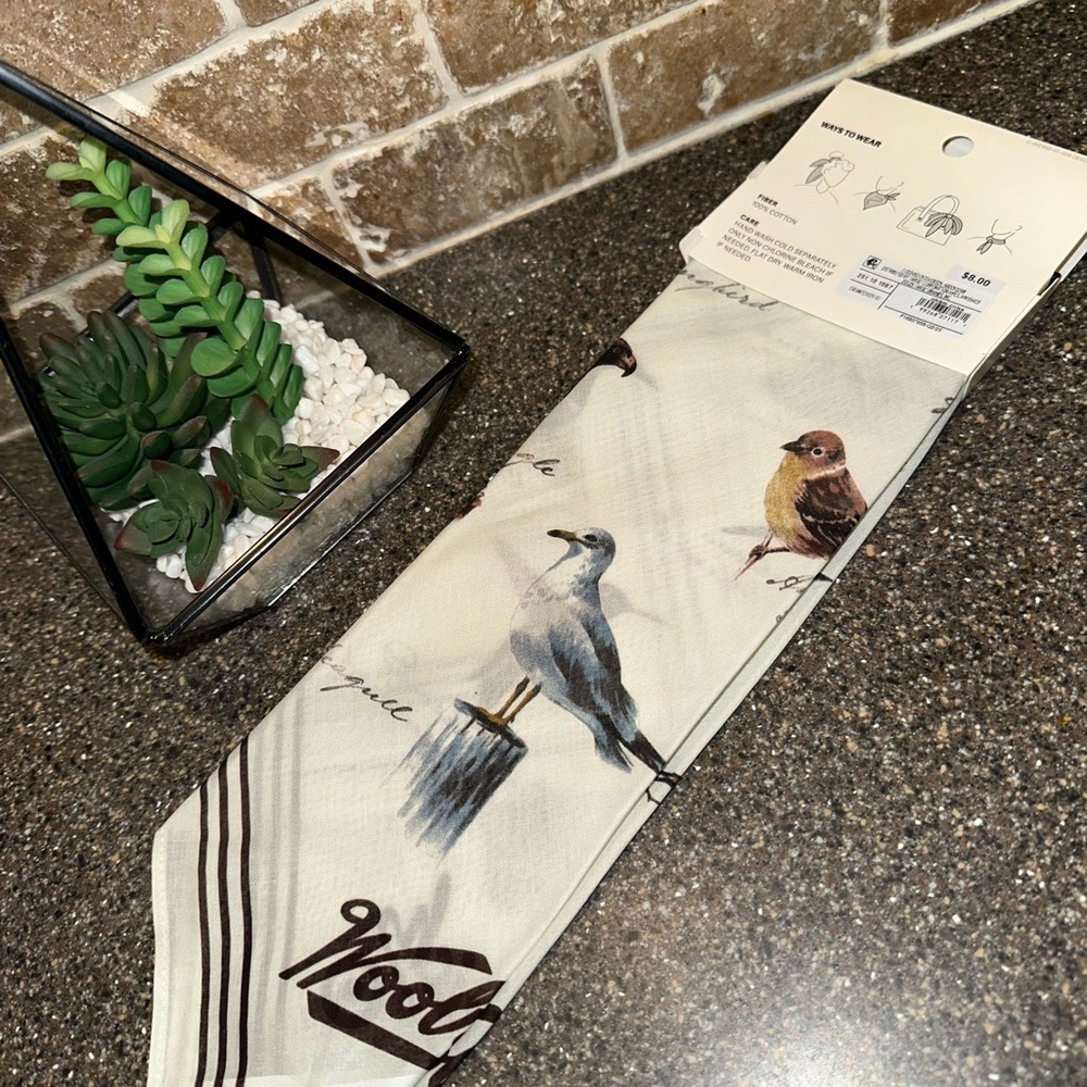 Woolrich x Target Cream Bird Motif Bandana - Picture 8 of 8